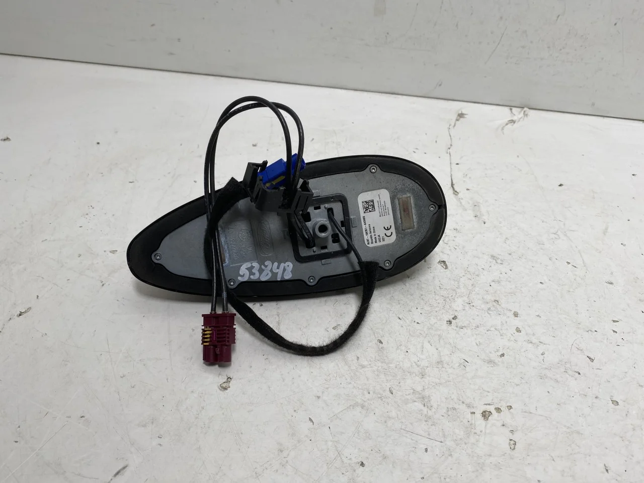 Ford MUSTANG MACH-E 2021- Antenna view 4