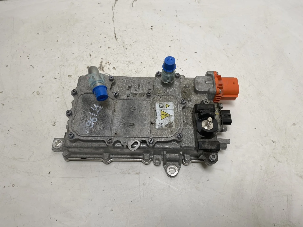 Ford MUSTANG MACH-E 2021- Convertor de tensiune, baterie