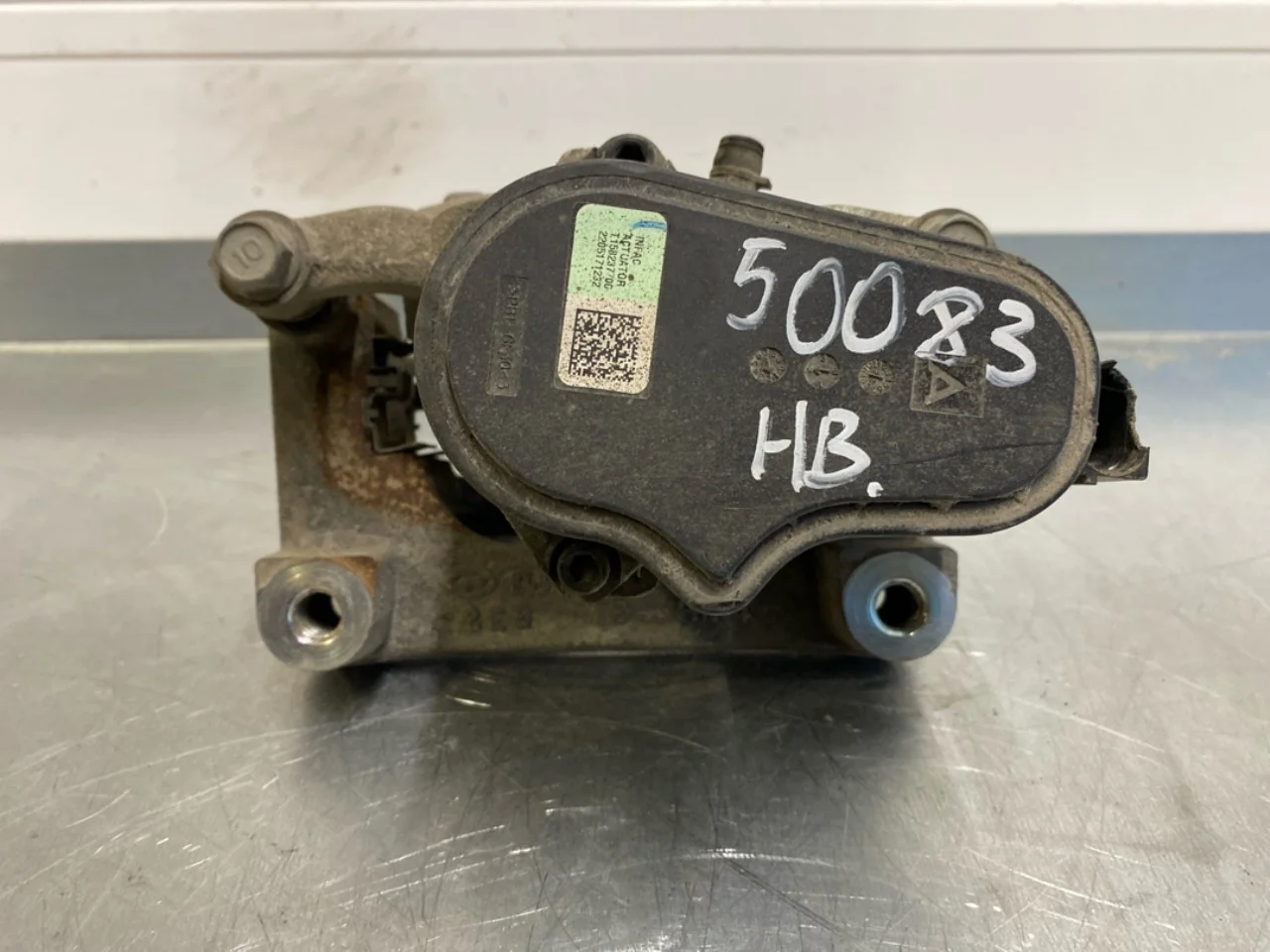 Kia EV6 2022- Rear right brake caliper view 3