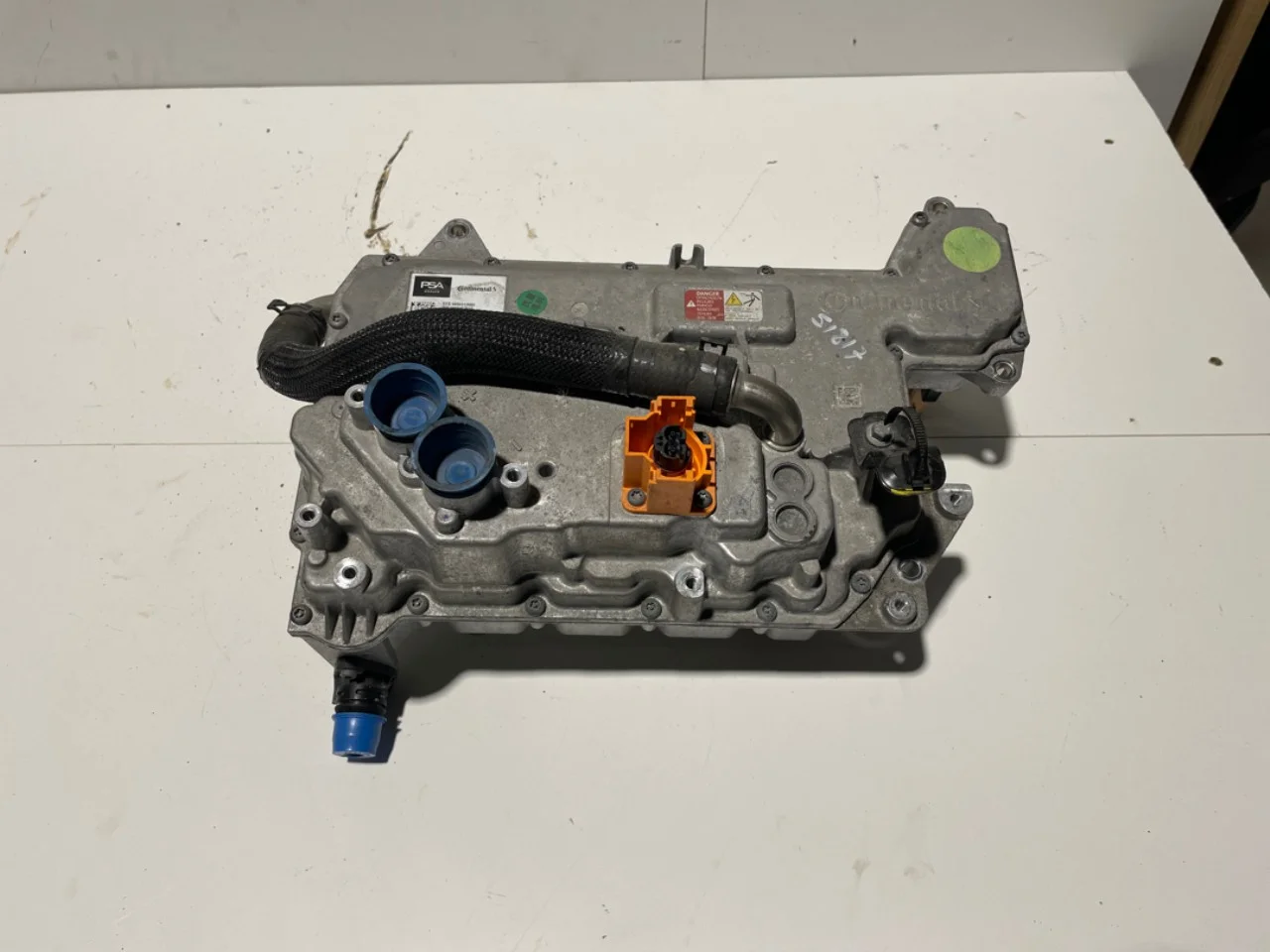 Opel / Vauxhall OPEL MOKKA 21 > Inverter, 12-220V