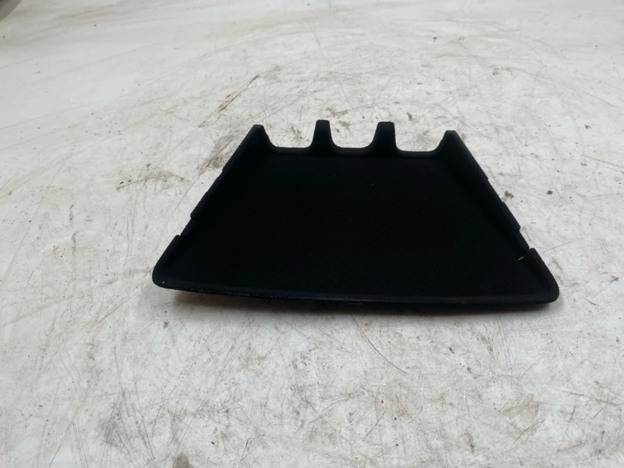 Tesla MODEL Y 2021- Antenna