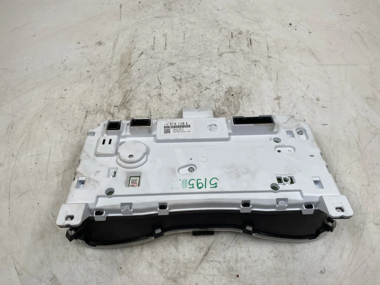 Nissan LEAF 2017-24 Ceasuri bord complete vedere 2