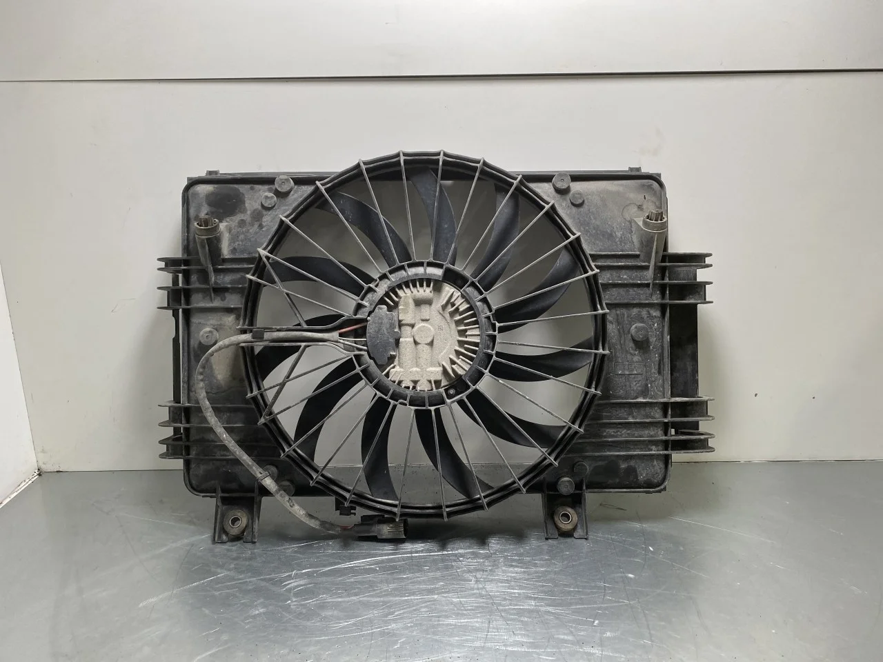 Tesla MODEL X 2016- Hűtőventilátor, elektromos