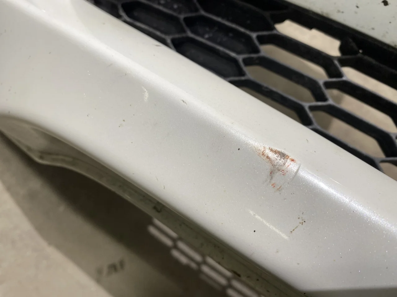 Nissan LEAF 2011-17 Lökhárító, első nézet 2