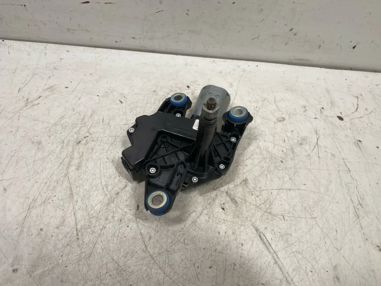 BMW I3 I01 2013-22 Motor ștergător hayon vedere 3