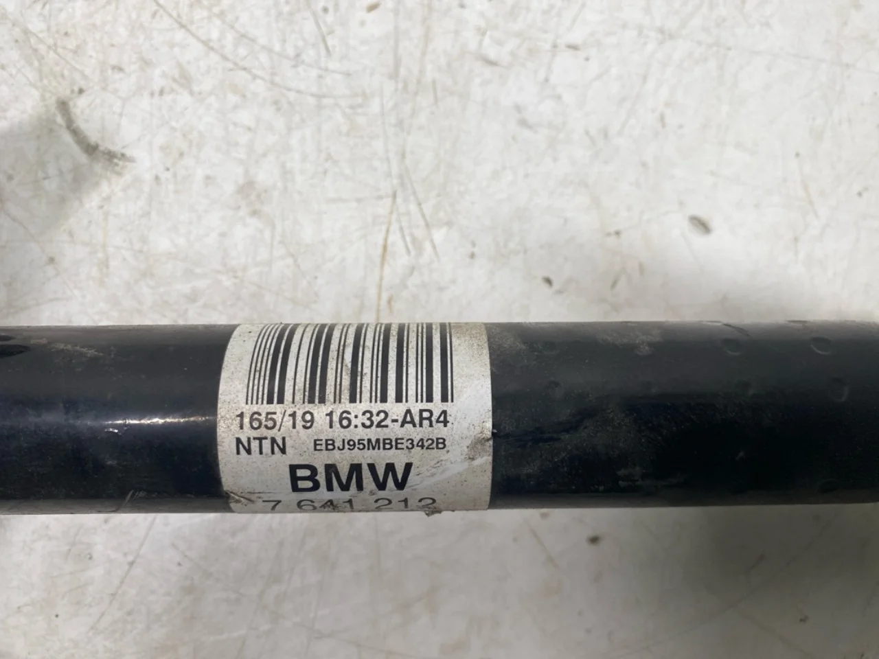 BMW I3 I01 2013-22 Rear right driveshaft view 4