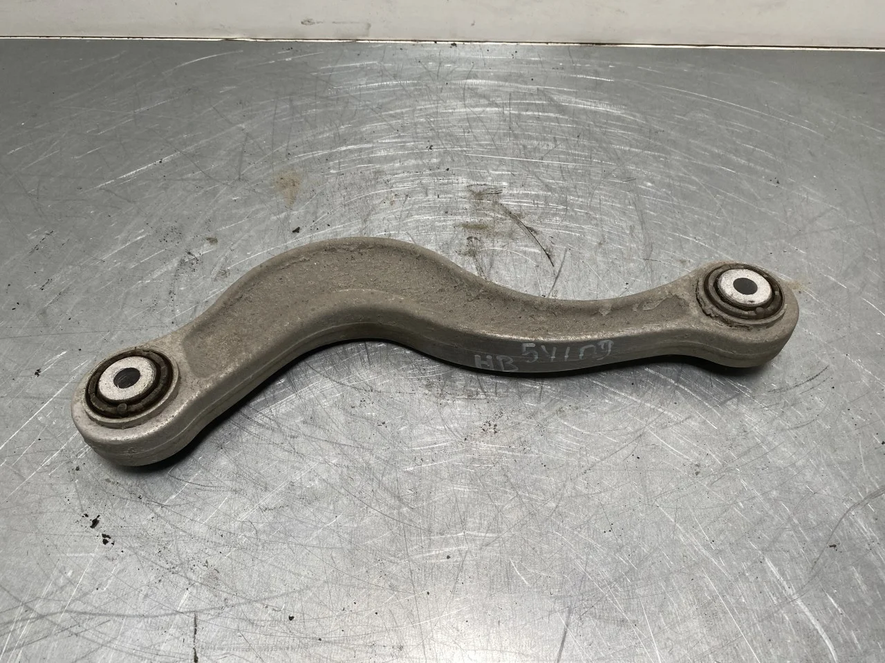 Porsche TAYCAN 2020- Control arm, rear right view 2