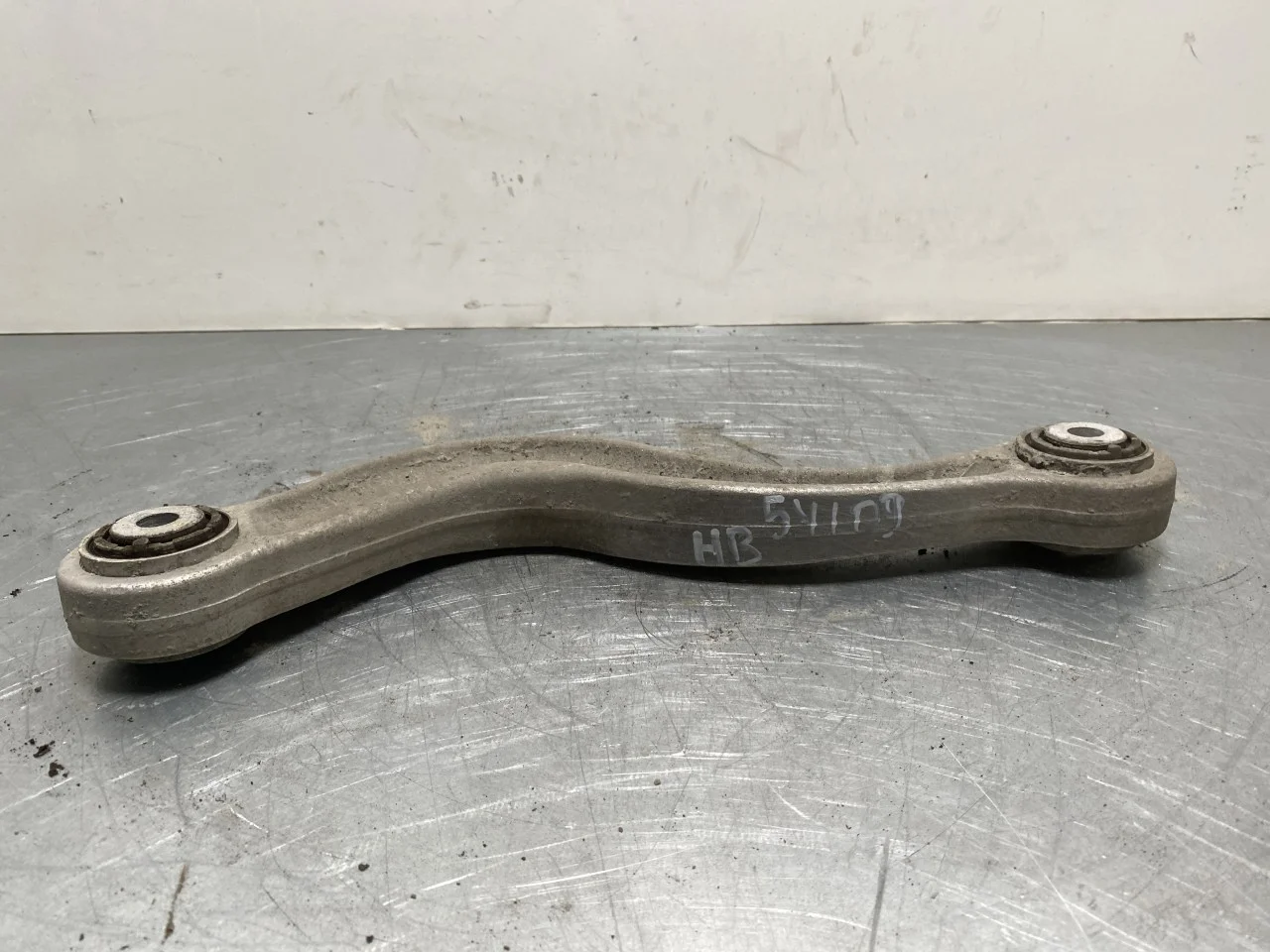 Porsche TAYCAN 2020- Control arm, rear right view 3