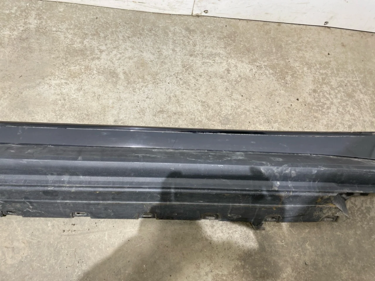 BMW I4 G26 2021-> Ornament prag stânga vedere 4