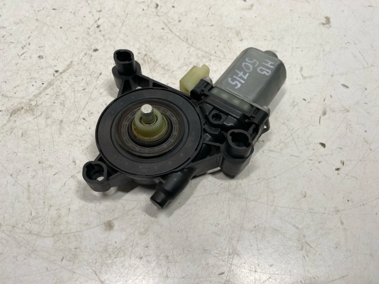 Hongqi E-HS9 2022- Ablakemelő motor view 2