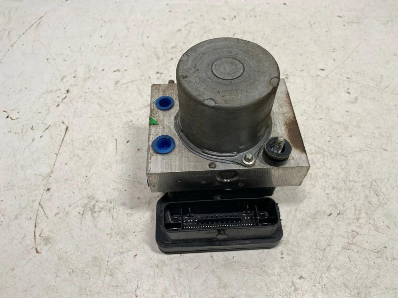 Hongqi E-HS9 2022- ABS hydraulic unit