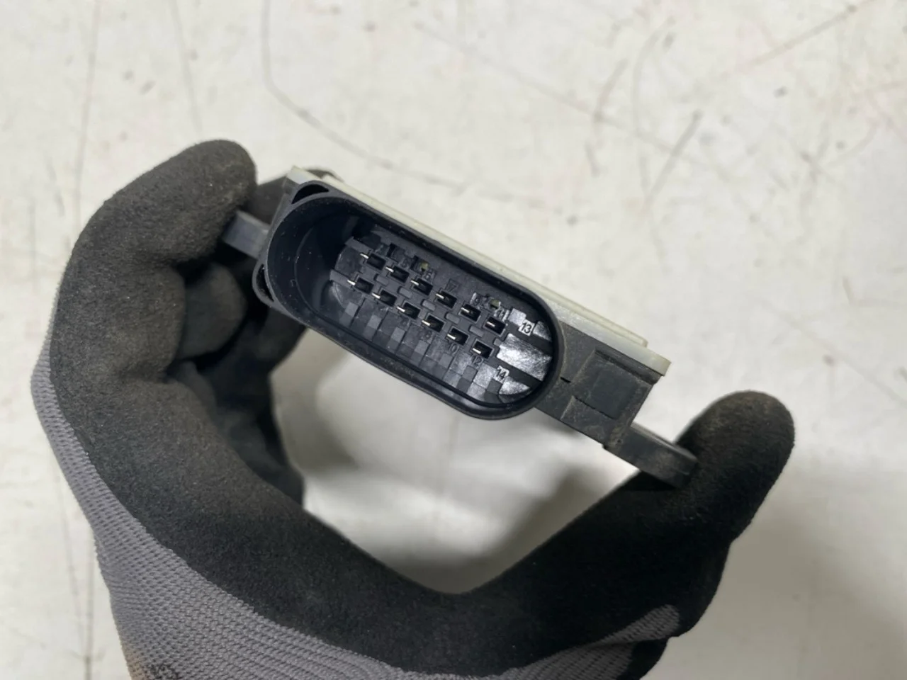 Audi E-TRON, S GE 2019- Active collision protection sensor view 3