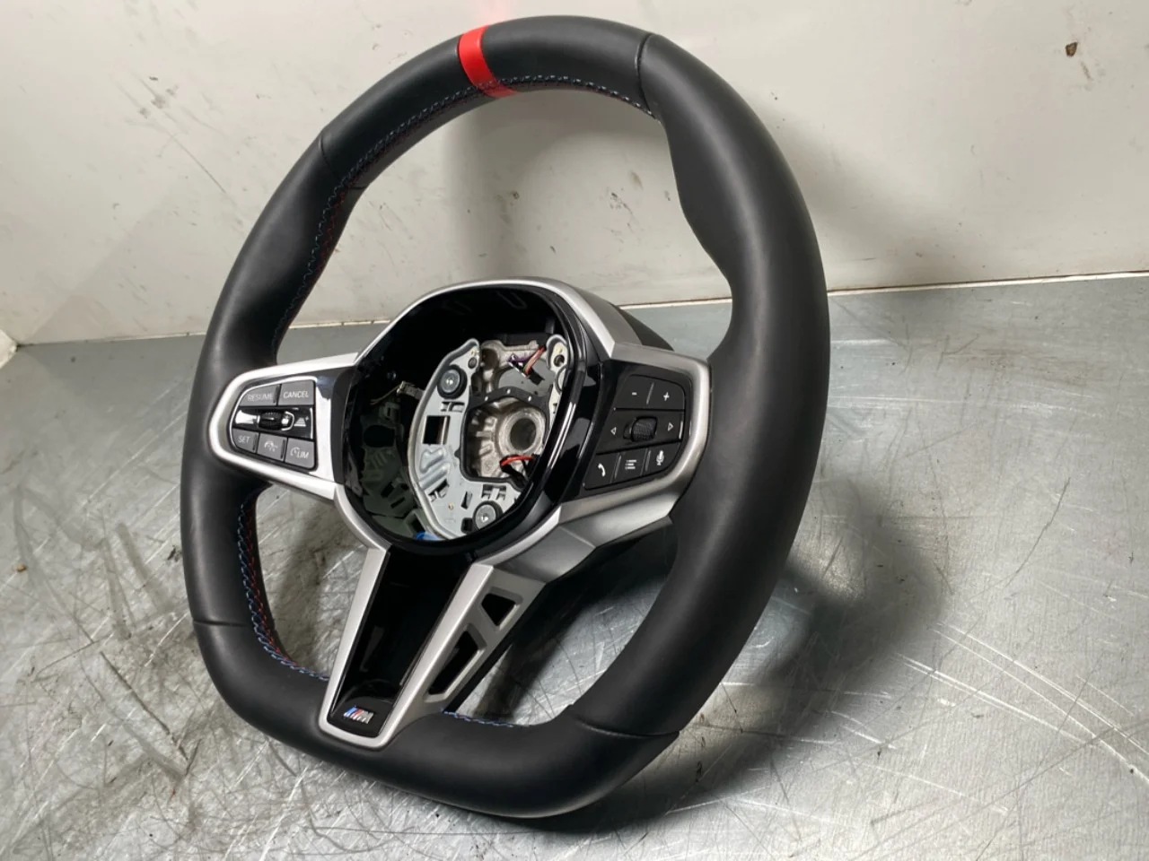 BMW I4 G26 2021-> Steering wheel view 2