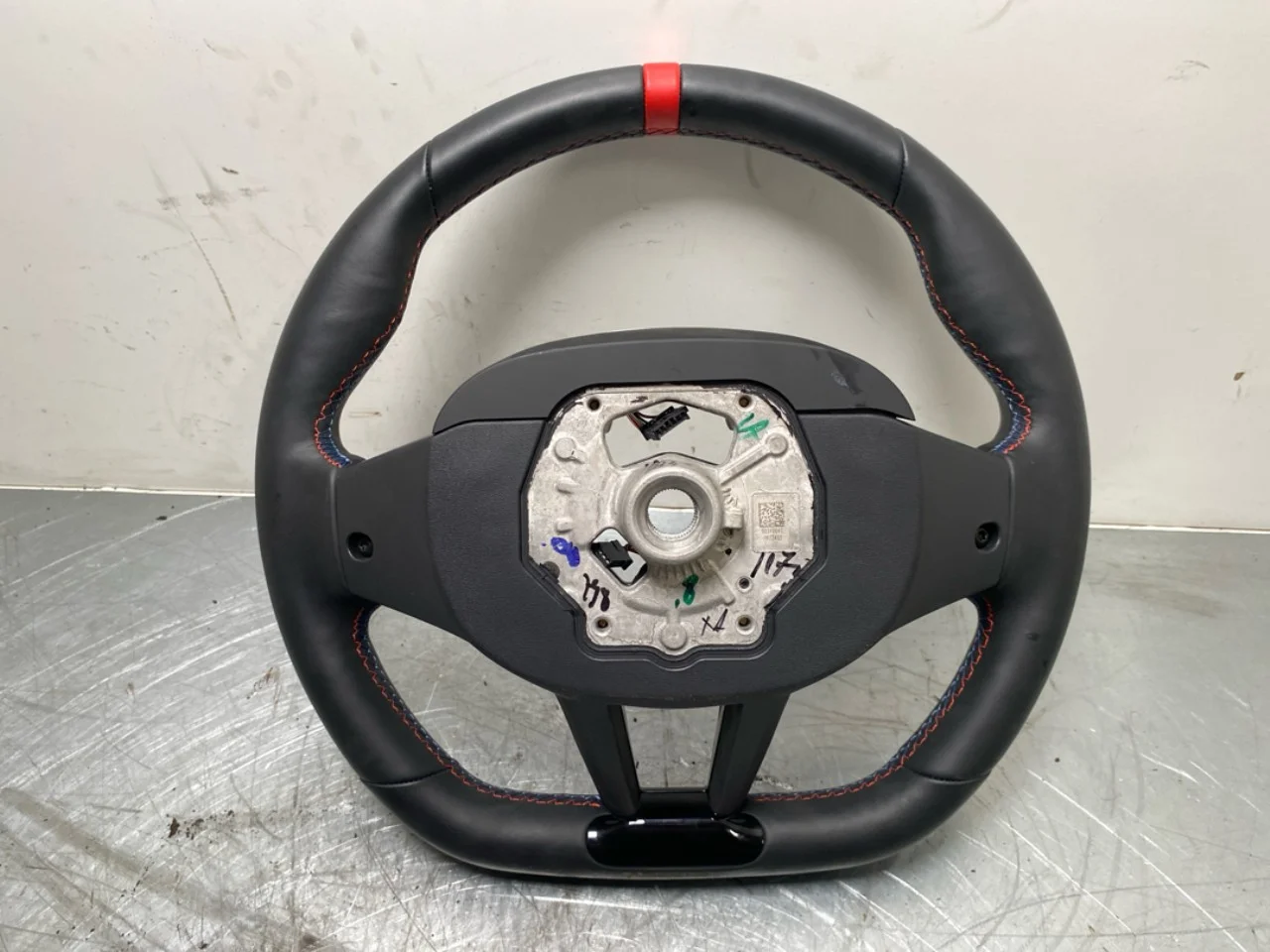BMW I4 G26 2021-> Steering wheel view 4