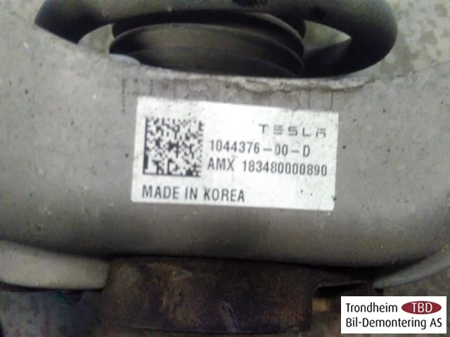Tesla MODEL 3 2017--> Rugóstag (gólyaláb), első, jobb view 4