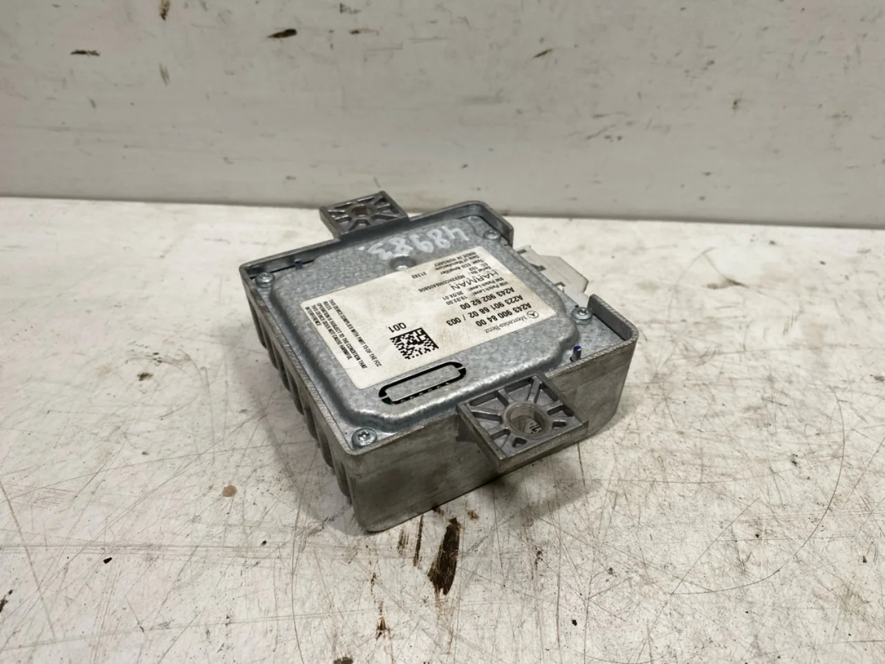 Mercedes EQA H243 2021- Amplificator radio / hi-fi vedere 3
