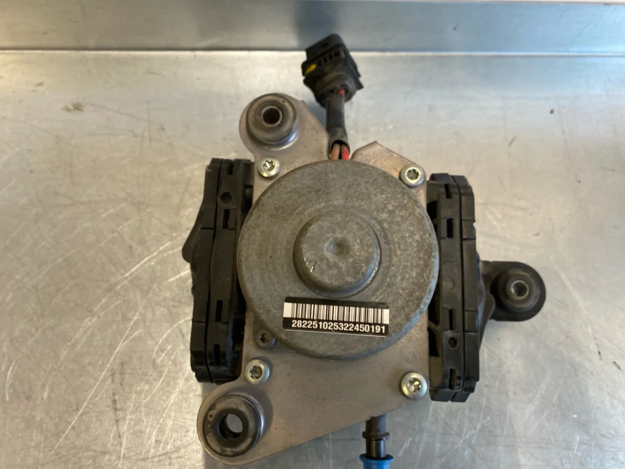 Mercedes B 180-200 W246/W242 2012-19 Pompă de vacuum vedere 4