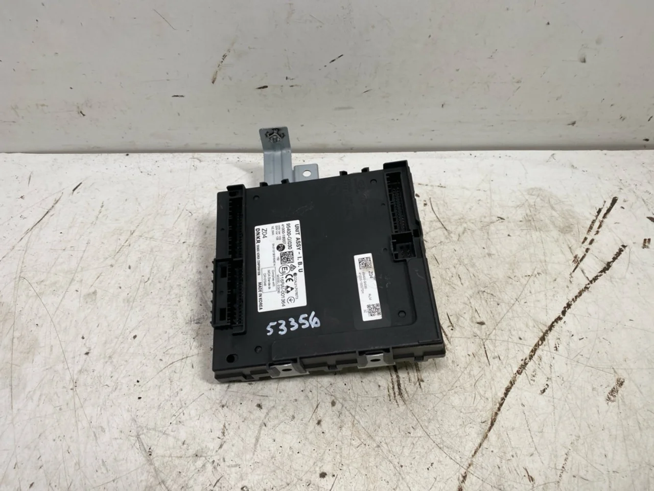 Hyundai IONIQ 5 NE 2022- Climate control unit view 3