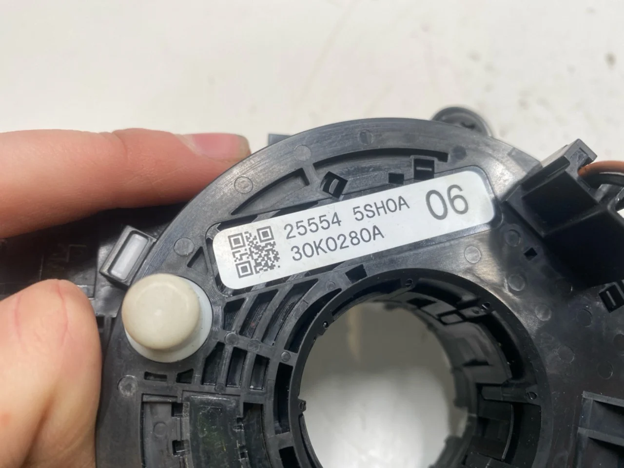 Nissan LEAF 2017-24 Airbag clock spring view 4