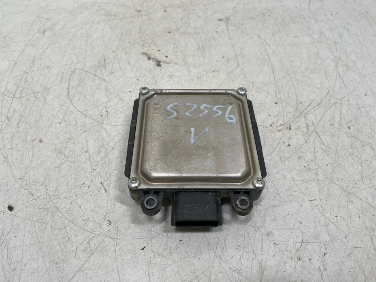 Nissan LEAF 2017-24 Active collision protection sensor view 4
