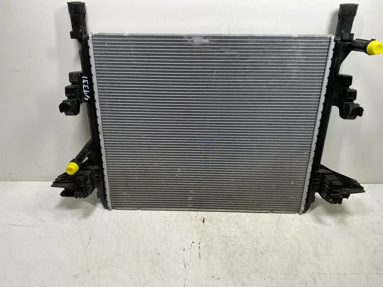 Cupra BORN 2022- Hűtő, automata váltós