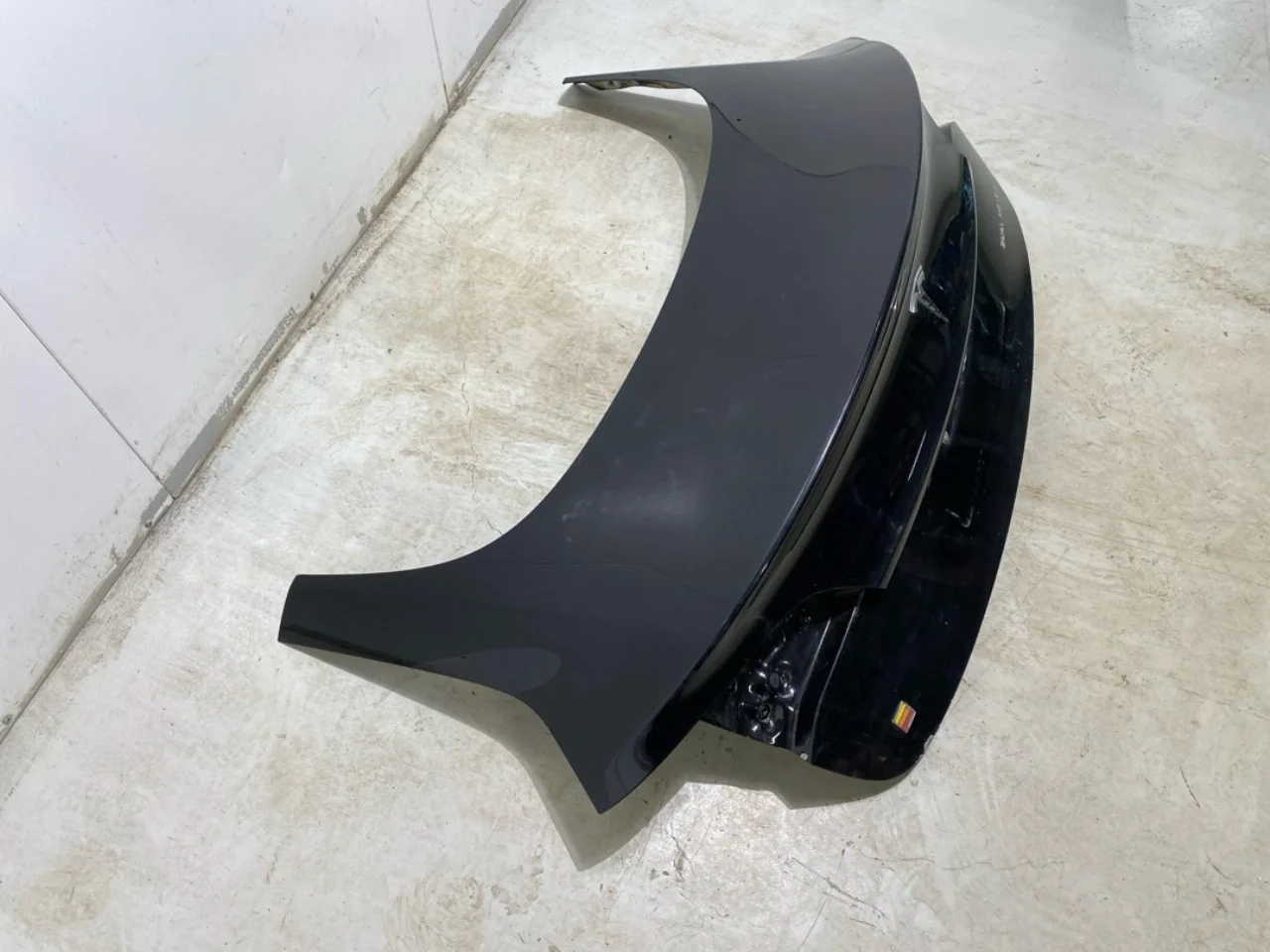 Tesla MODEL 3 2017--> Csomagtérajtó, kombi nézet 2