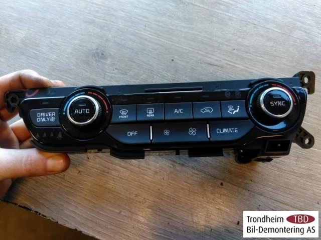Kia NIRO 2017-22 Fűtéskezelő egység