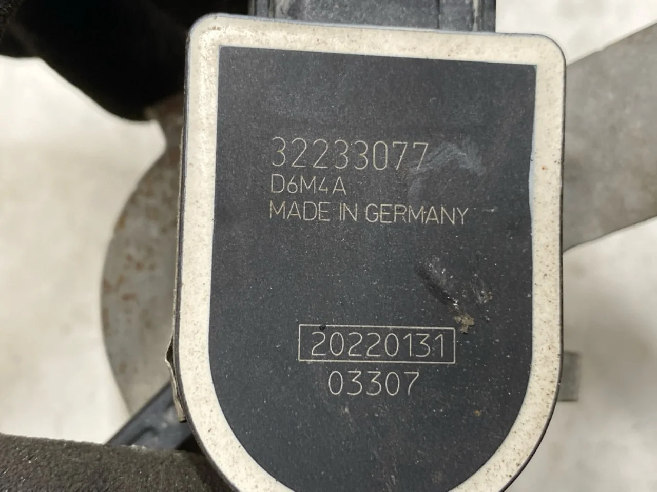 Polestar 2 2020- Level control / air suspension sensor view 4