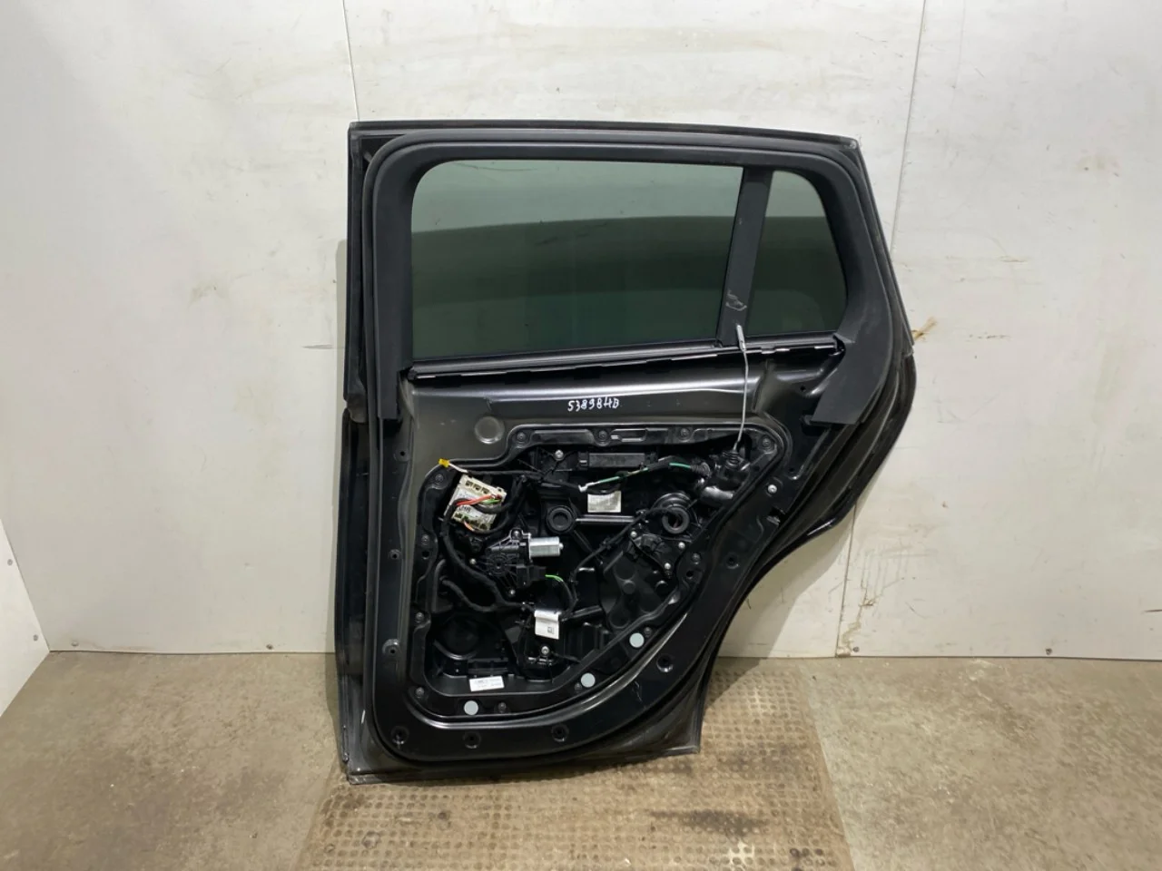 Mercedes EQC 2020- Door, 4-door, rear right view 4