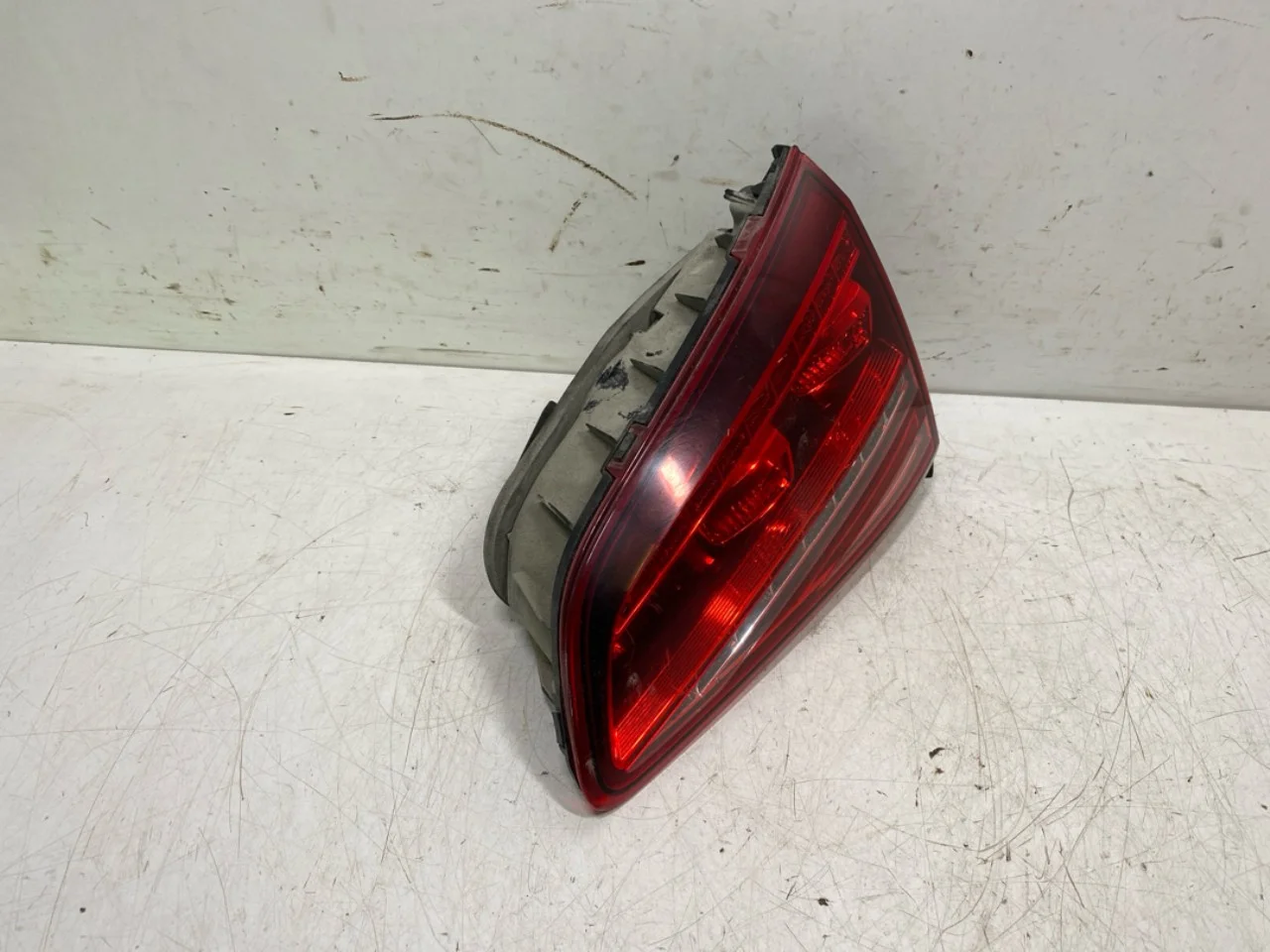 Volkswagen GOLF, E-GOLF VII 2013-20 Right tail light on tailgate, inner view 2