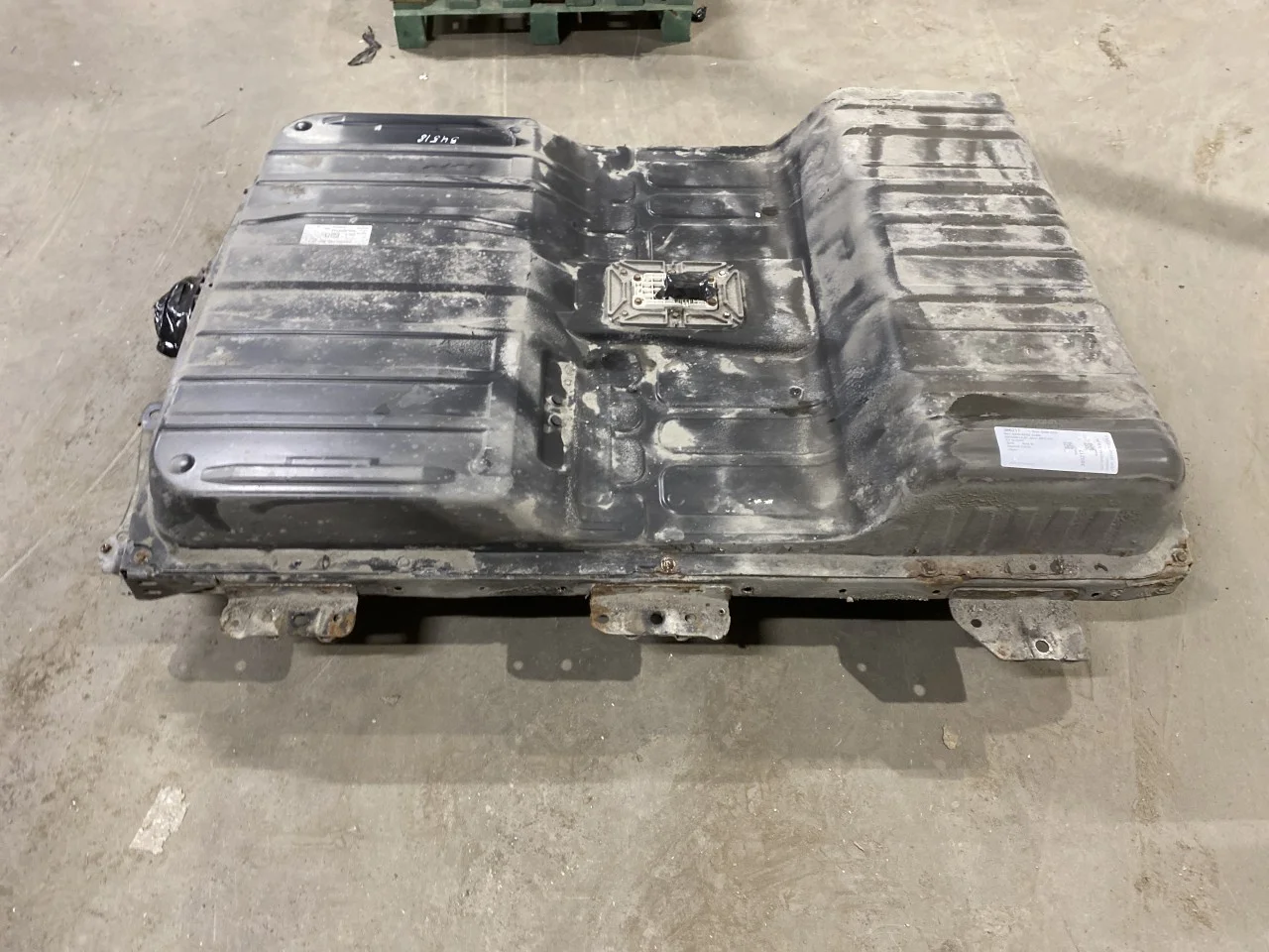 Nissan LEAF 2011-17 High-voltage battery view 3