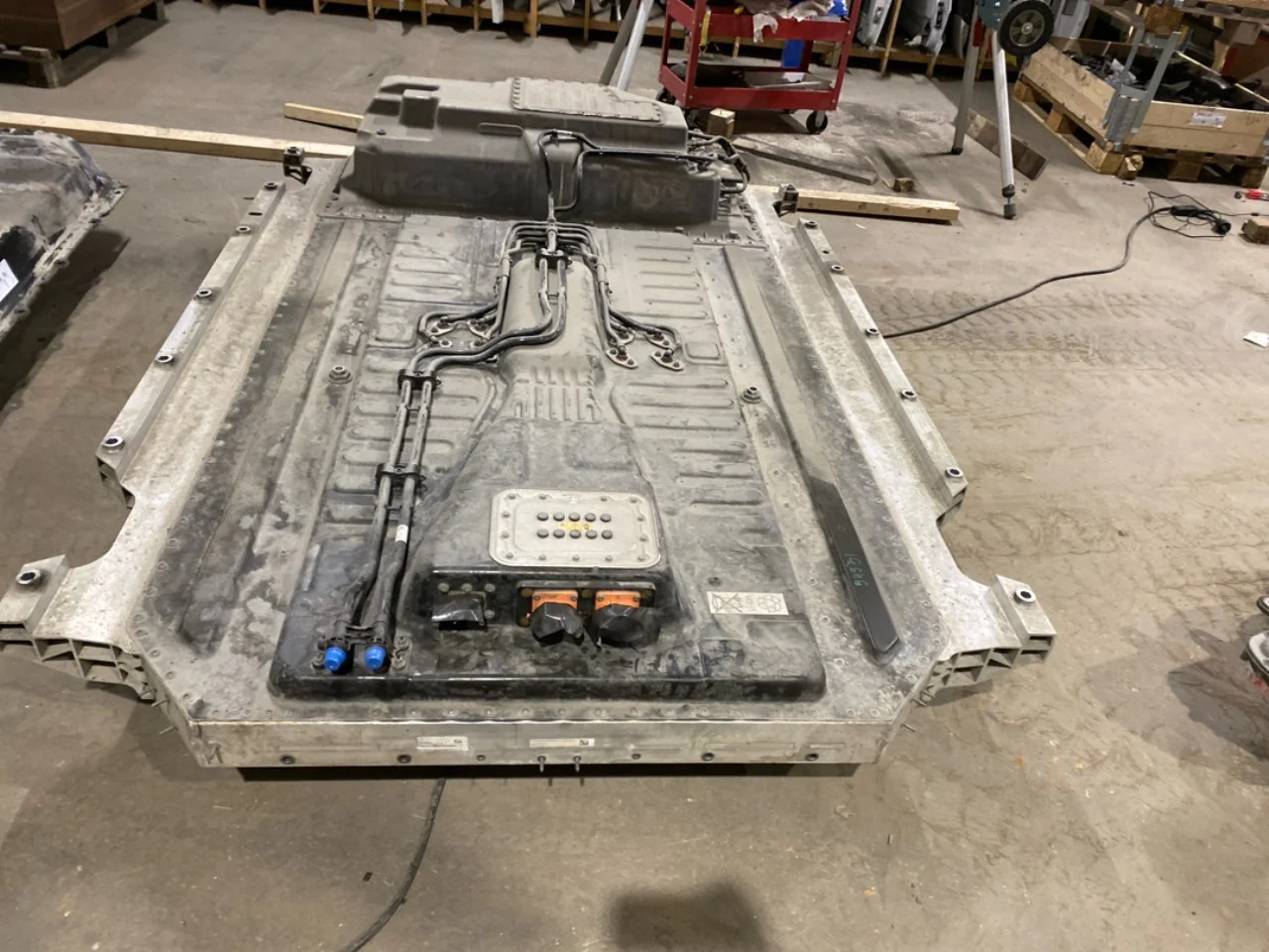 Mercedes EQC 2020- High-voltage battery view 2