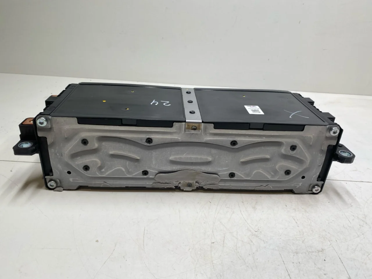 High-voltage battery cell / module view 4