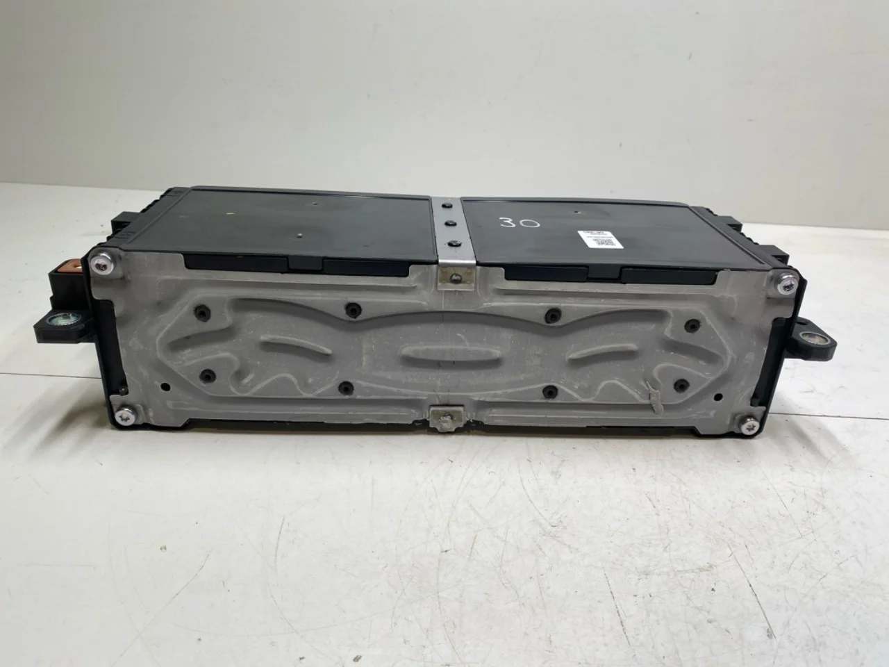 High-voltage battery cell / module view 4