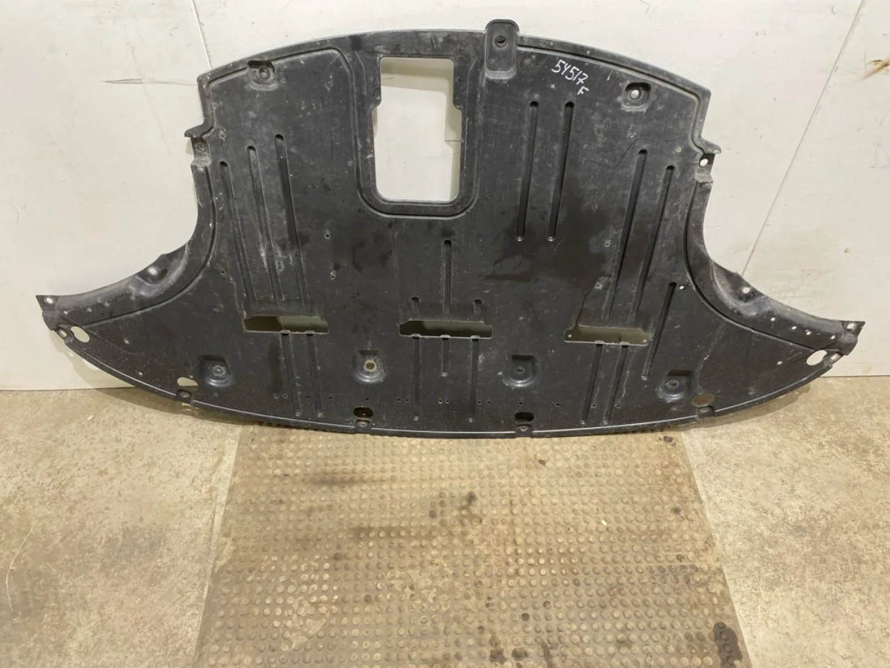 Hyundai KONA 2023- Underbody protection plate (engine/gearbox/floor)