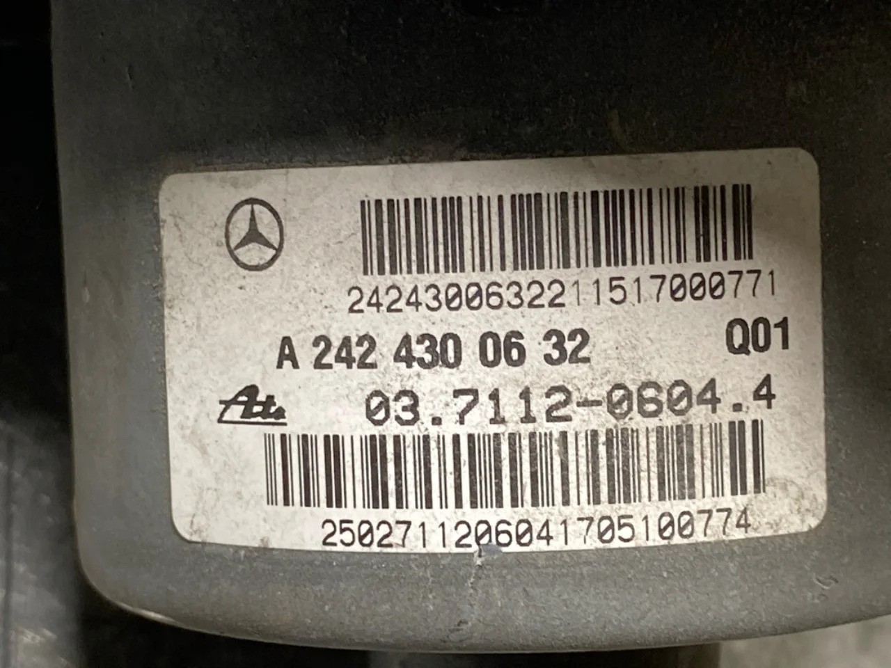Mercedes B 180-200 W246/W242 2012-19 Pompă de vacuum vedere 3
