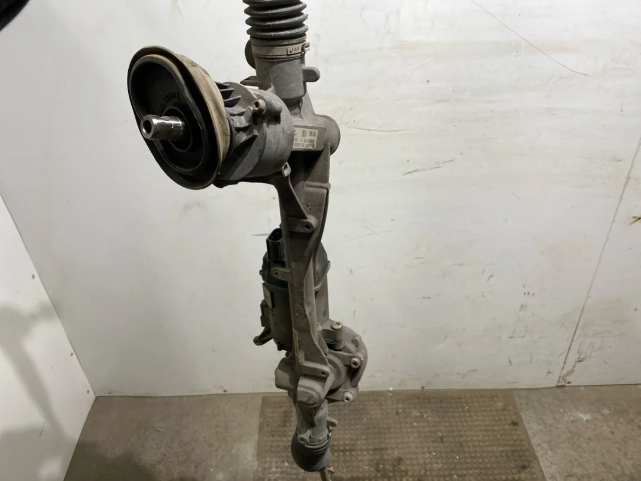 Mercedes EQA H243 2021- Power steering rack, electric view 3