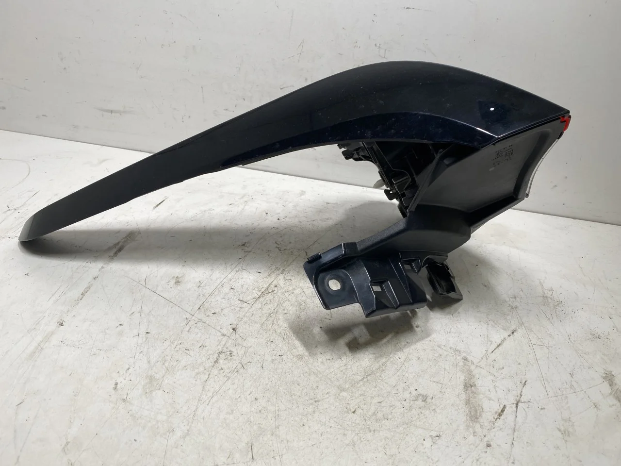 Toyota BZ4X EA10 2022- Lampă spate dreapta vedere 2