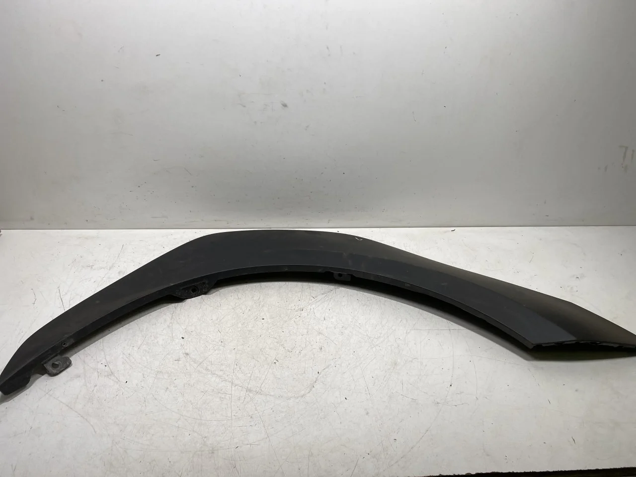 Toyota BZ4X EA10 2022- Wheel arch trim view 2