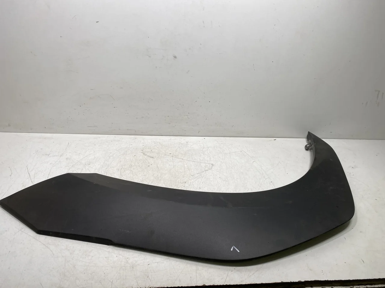 Toyota BZ4X EA10 2022- Wheel arch trim view 3