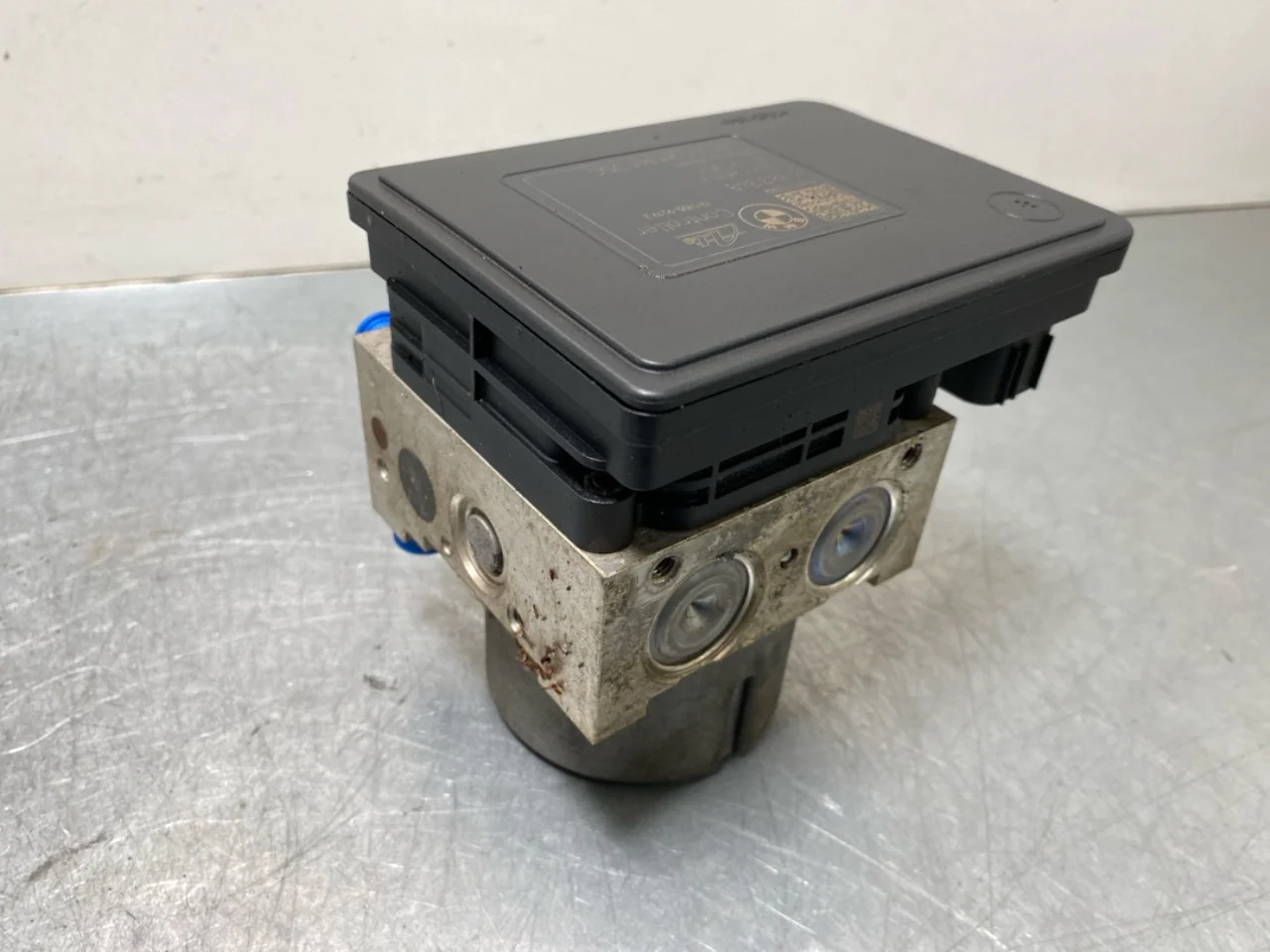 BMW I3 I01 2013-22 Unitate hidraulică ABS vedere 2