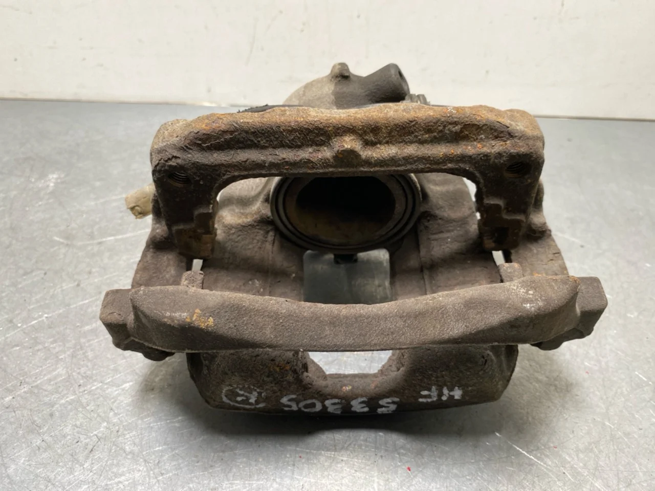 Mercedes B 180-200 W246/W242 2012-19 Etrier frână față dreapta vedere 3