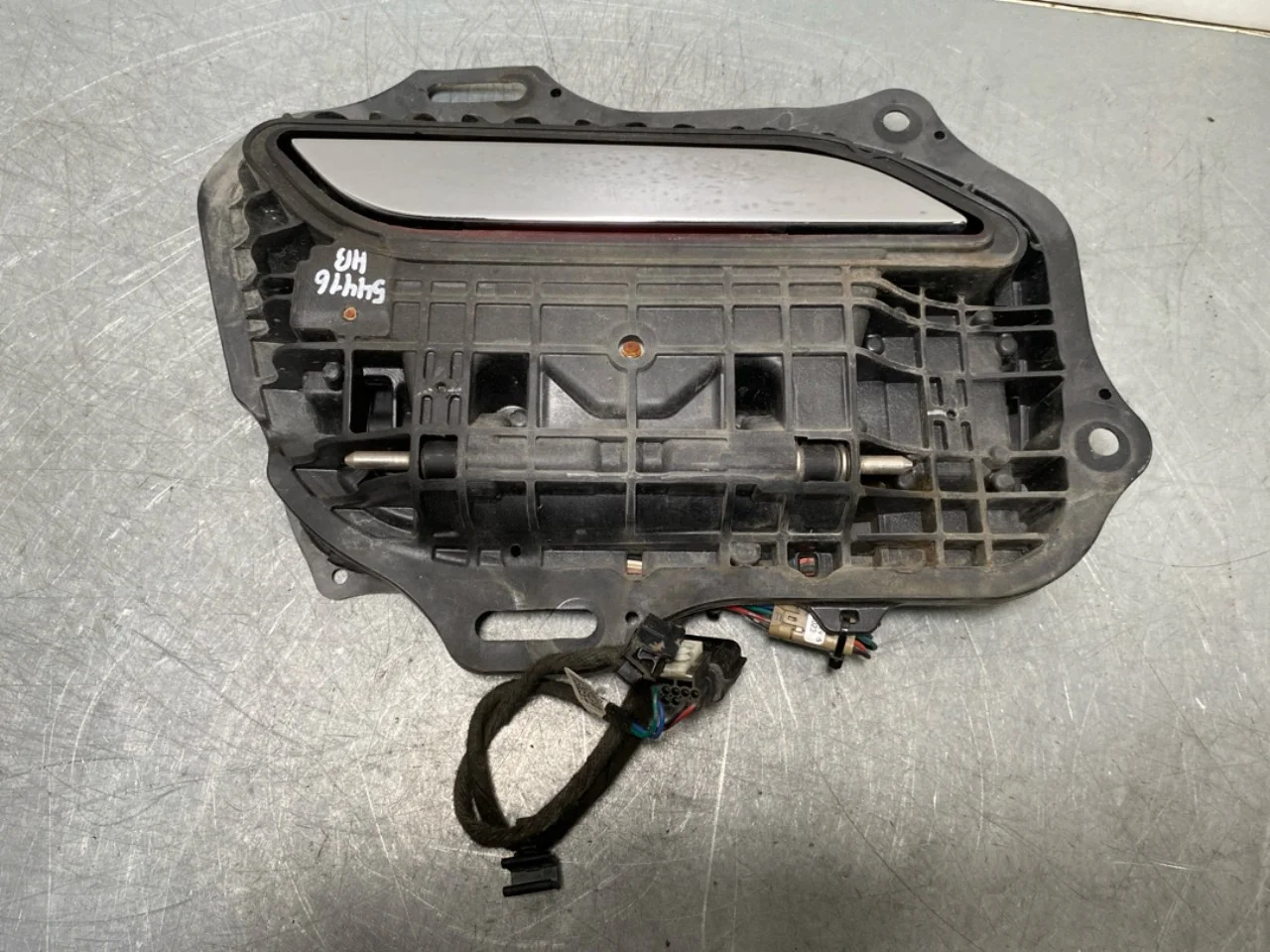 Tesla MODEL S 2013- Ajtó külső kilincs, jobb