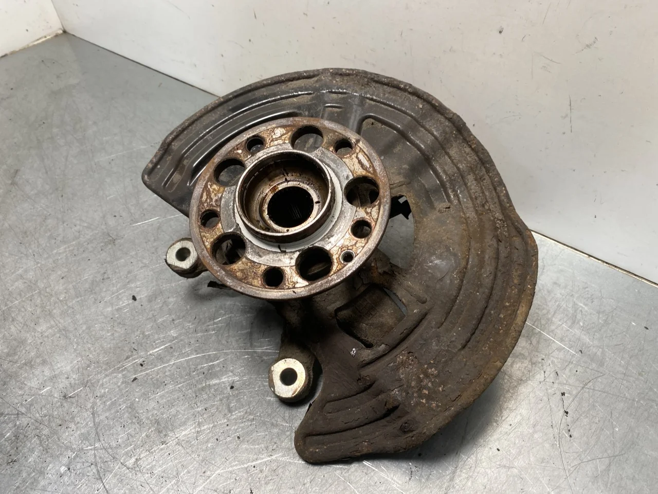 Mercedes B 180-200 W246/W242 2012-19 Csonkállvány, bal első vedere 3