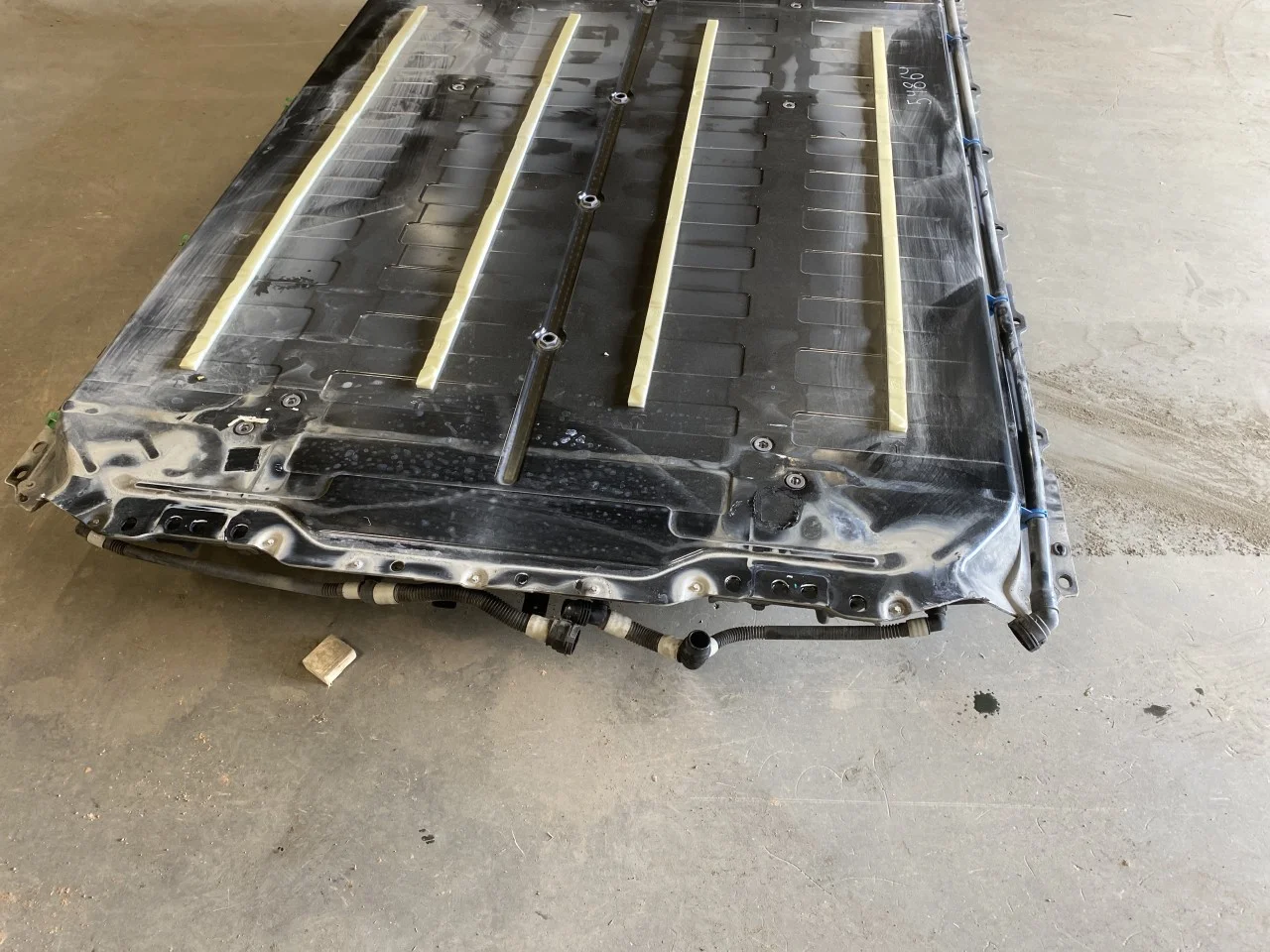 Tesla MODEL Y 2021- Baterie de înaltă tensiune vedere 2