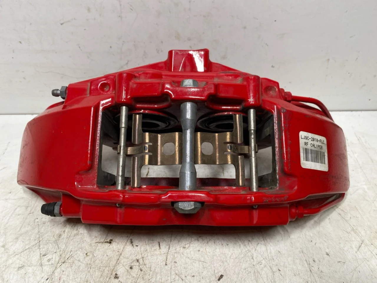 Ford MUSTANG MACH-E 2021- Féknyereg, első, jobb