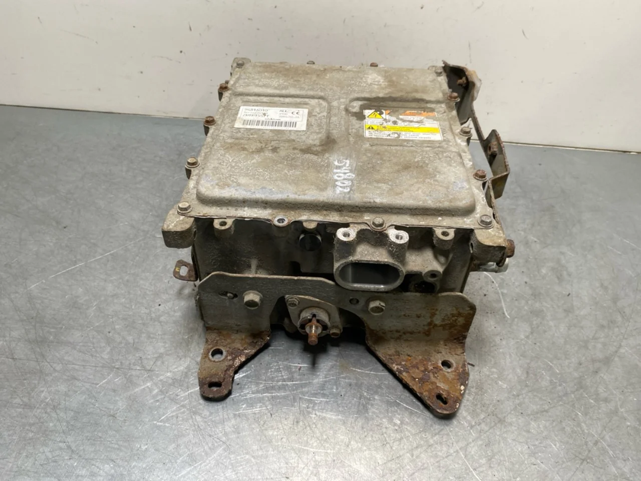 Citroen C-ZERO Voltage converter, battery view 3