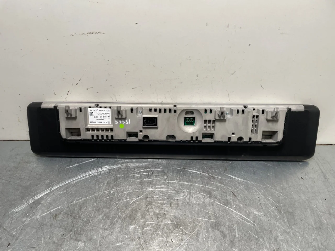 Mercedes EQC 2020- Instrument cluster assembly view 3