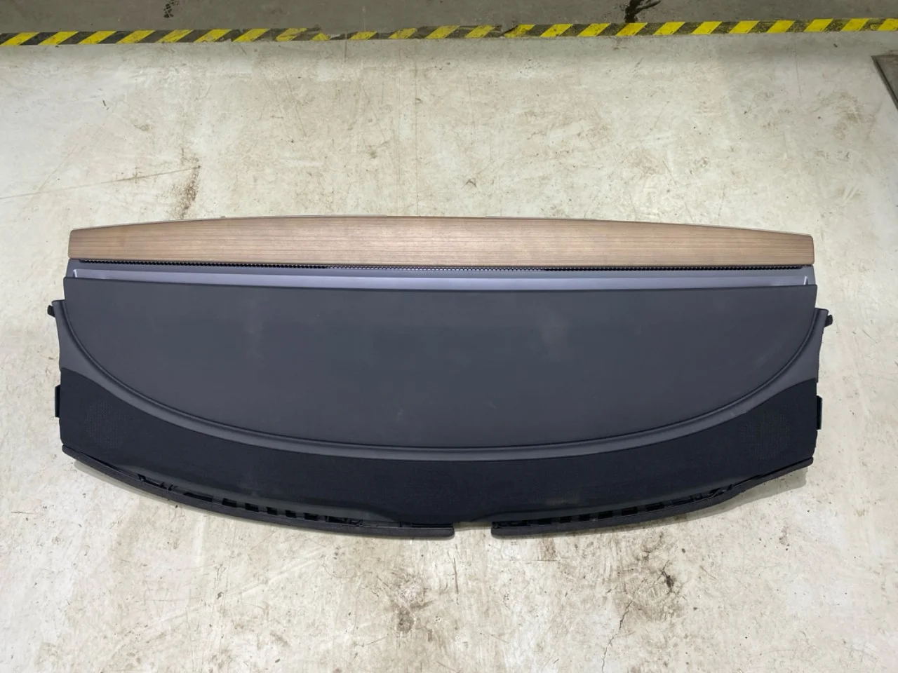 Tesla MODEL Y 2021- Műszerfal view 4