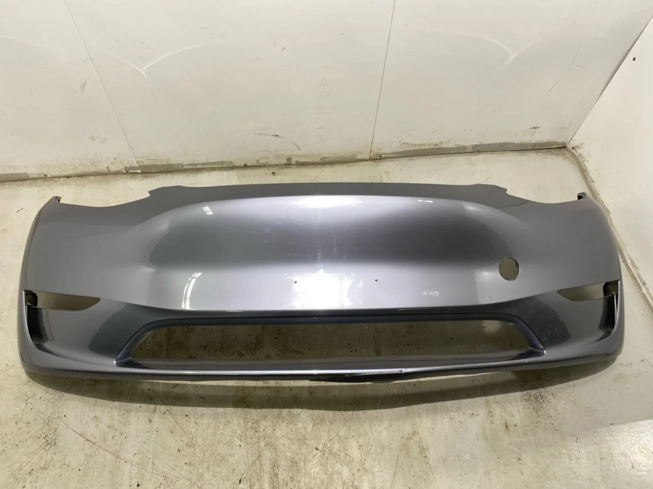 Tesla MODEL Y 2021- Lökhárító, első